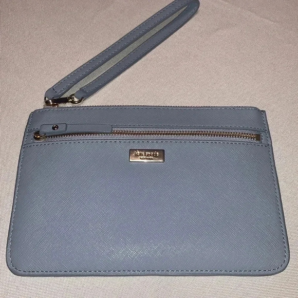 kate spade Handbags - KATE SPADE Wristlet,Excellent condition.Beautiful Blue❣️